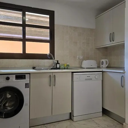 Blue Heaven קורלחו